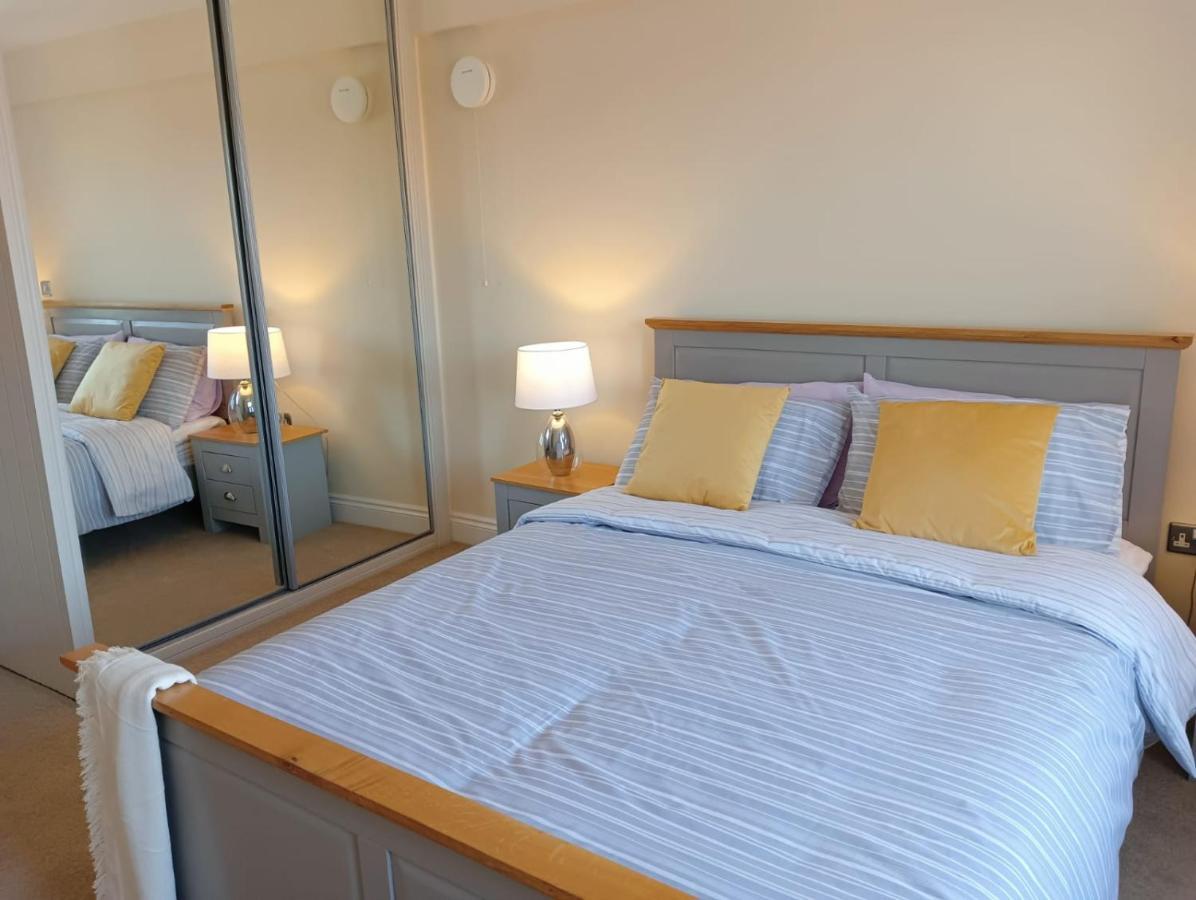 Barchester House Apartments Delux Salisbury Esterno foto