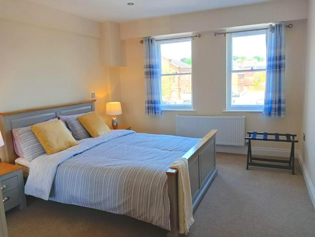 Barchester House Apartments Delux Salisbury Esterno foto