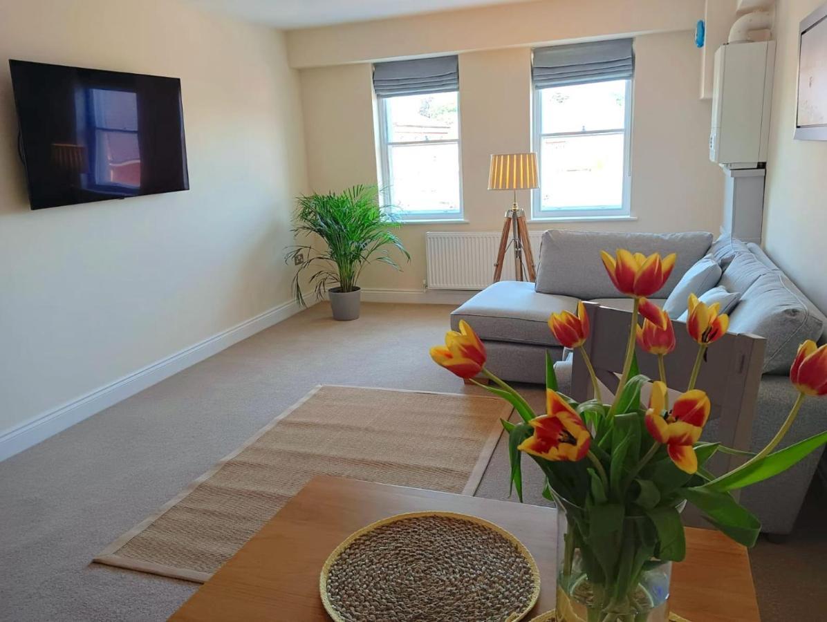 Barchester House Apartments Delux Salisbury Esterno foto